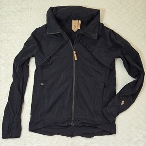 Indygena Podroz II Jacket Black Lightweight Windbreaker Womens S Stow Away Hood